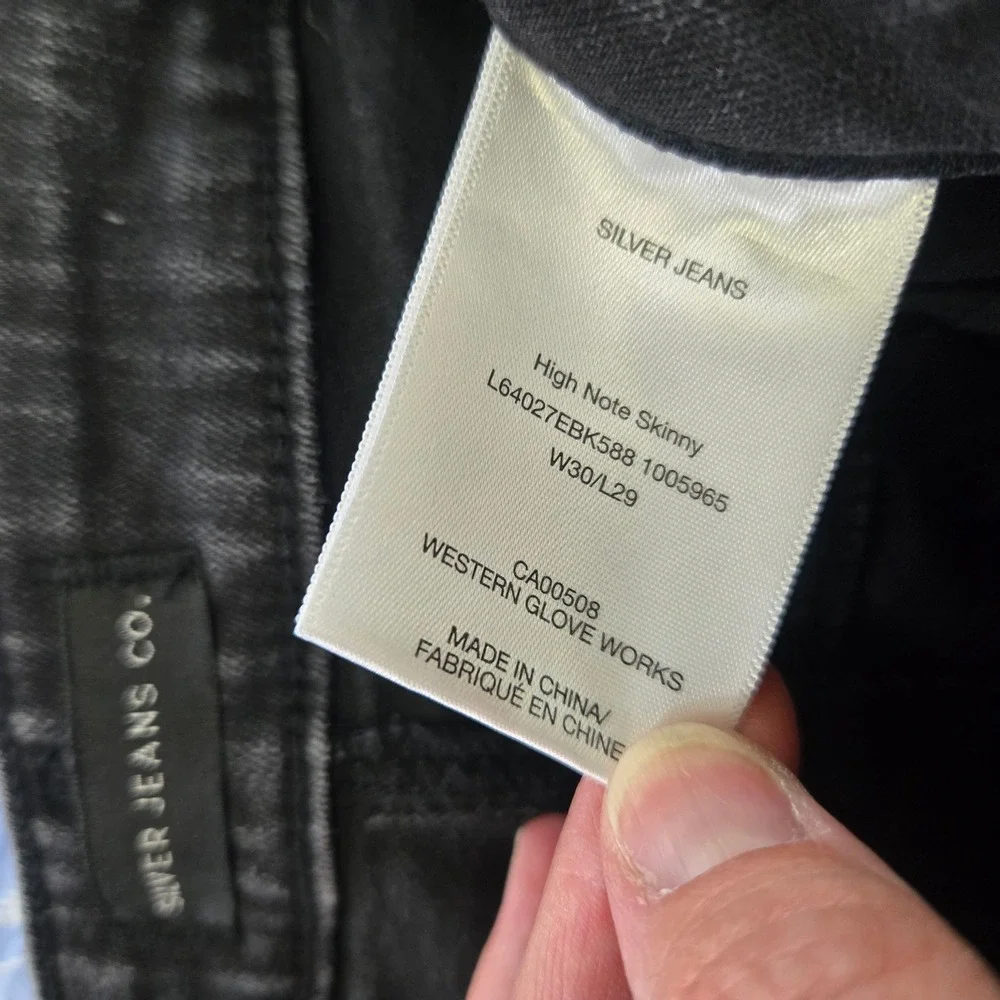 Silver Jeans Co High Note Skinny Black Raw Hem Jeans W30 L29